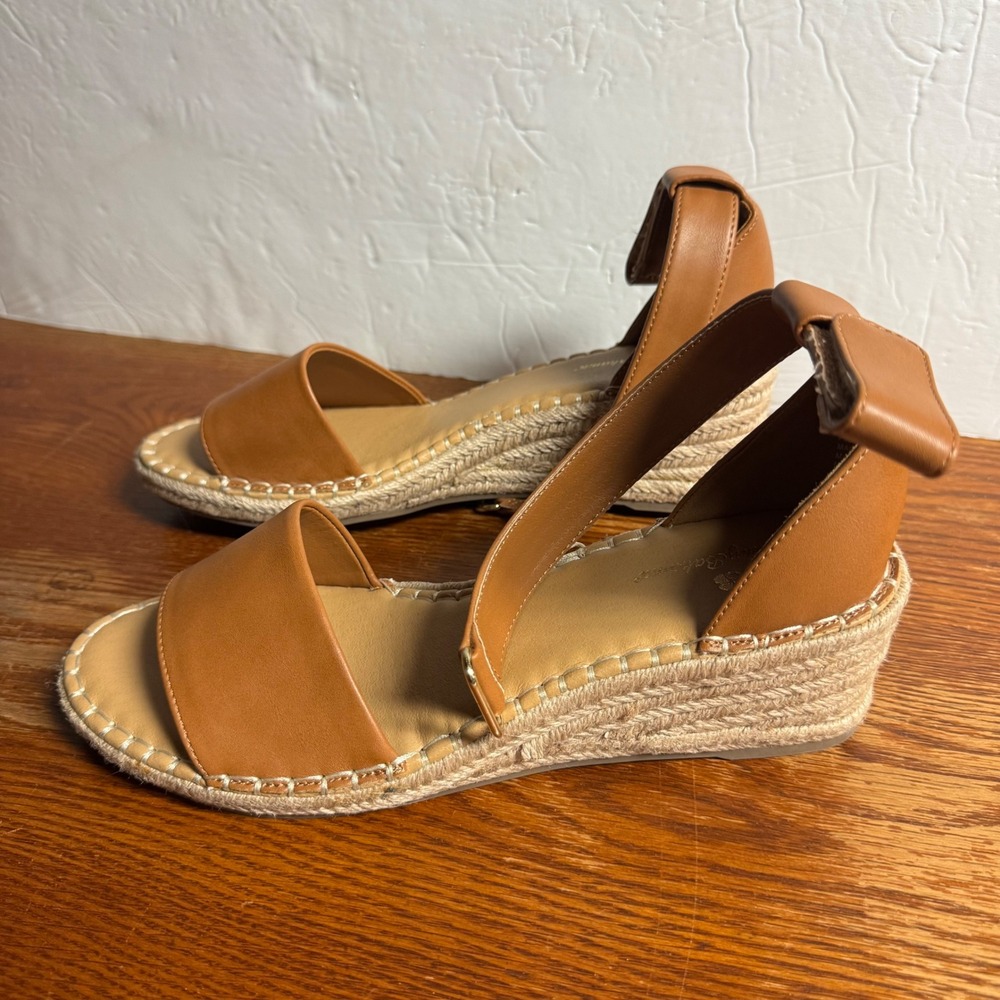 Tommy Bahama Mini Mayla Tan Brown Espadrille Wedge Sandals Womens 9.5M - Picture 2 of 6
